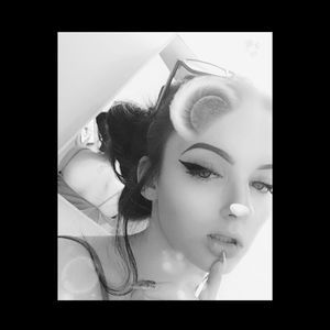 Meet your Posher, Marie-lou